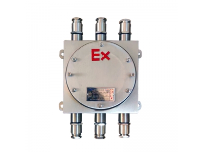 煉油廠不銹鋼防爆接線箱IIC防爆端子箱